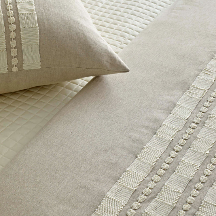 Echelon Pillow -PWEH2424-NAT PWEH3616-NAT