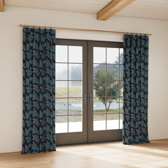Custom curtain in Blossom