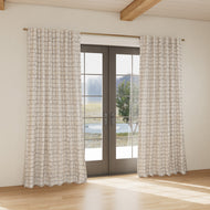Custom curtain in Capsule