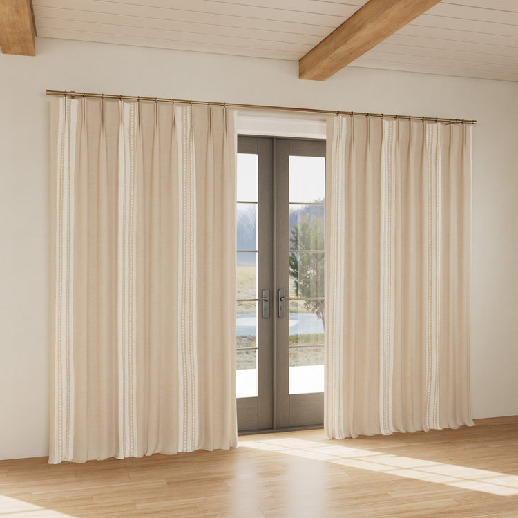 Custom Curtain Echelon