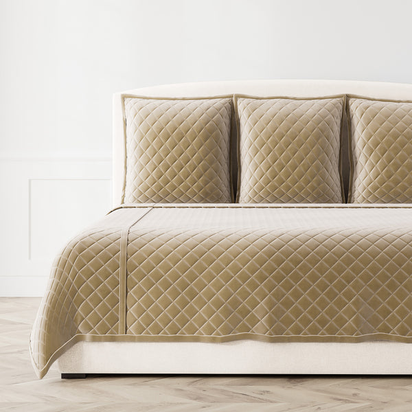 Velvet_SimpleShot_Taupe_1_1c62