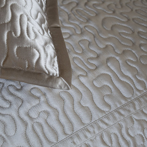 Vermicelli Coverlet
