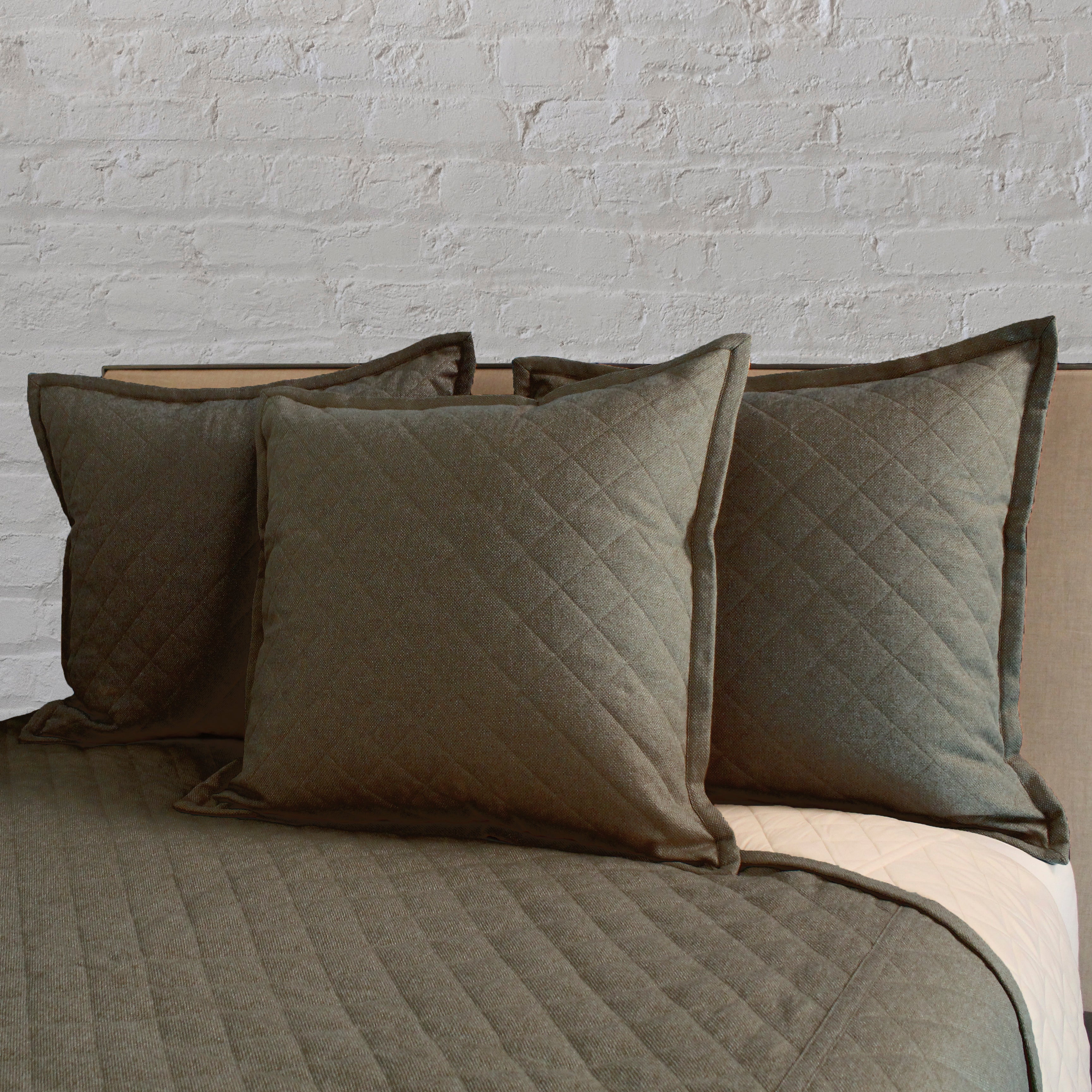 Bronze bed on sale throw